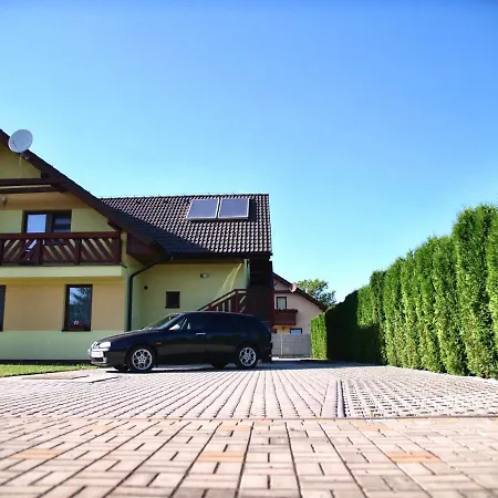 U Slavky Apartament Bešeňová